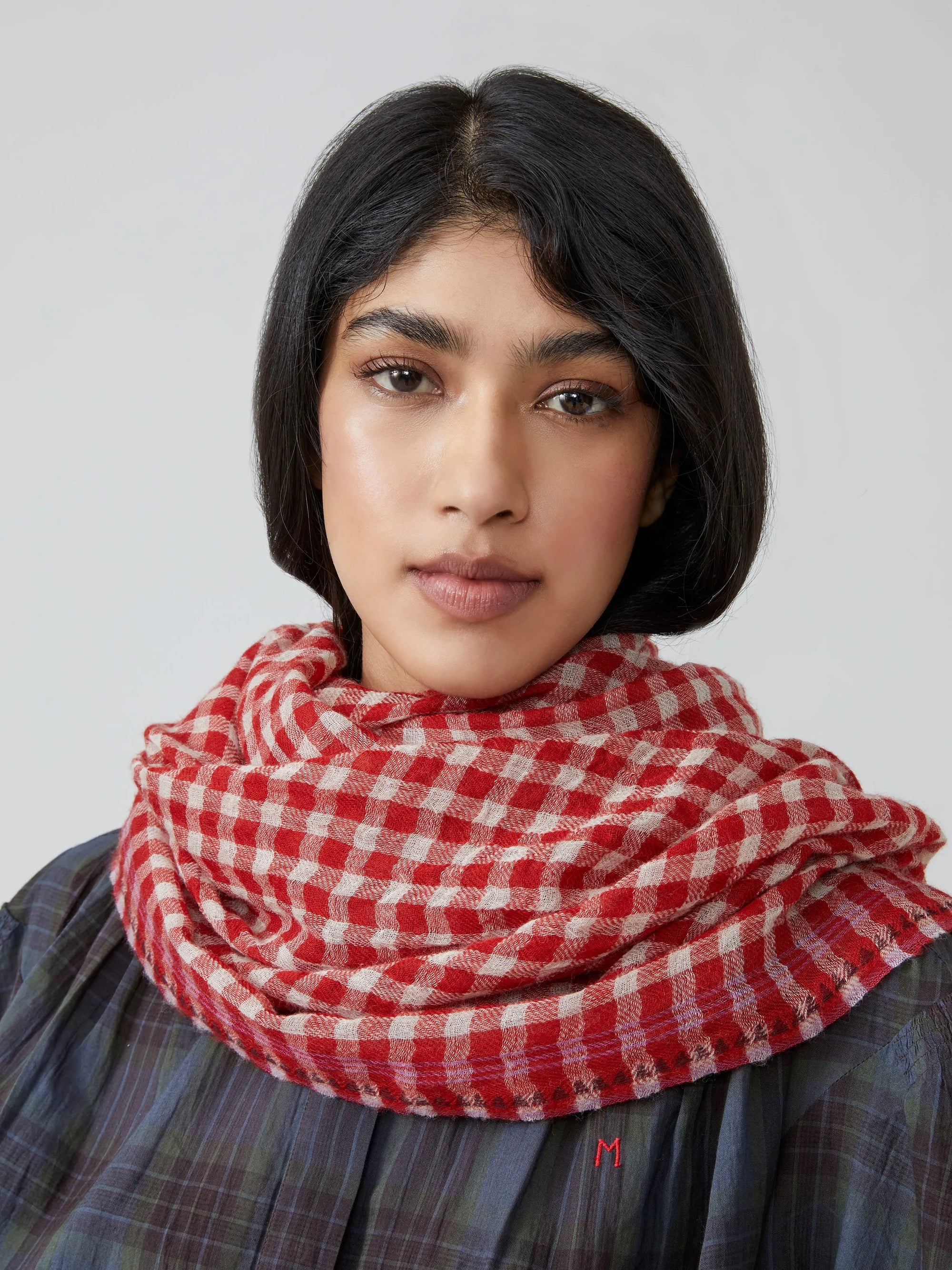 Scarf no. 693 in Lipstick