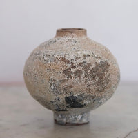 Mini Moon Vase 04 by Aura May