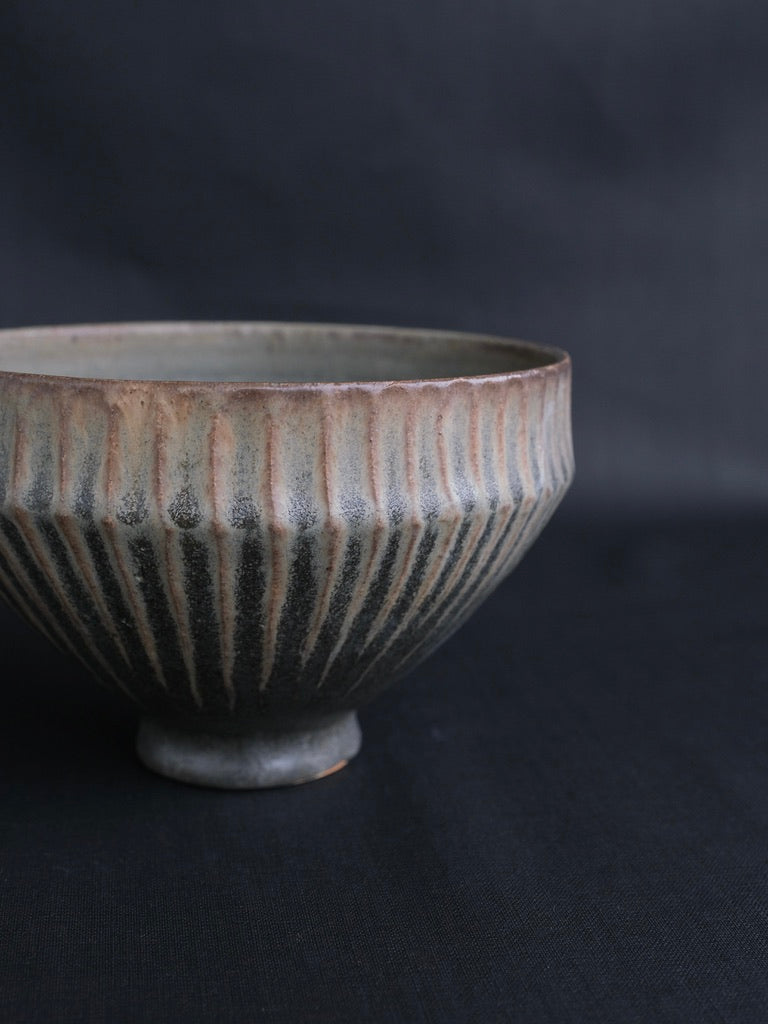 Pleated Bowl 02 by Aura May