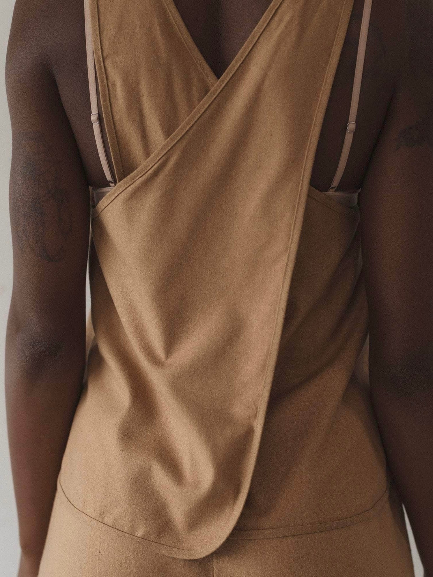 Apron Top in Bath Brown