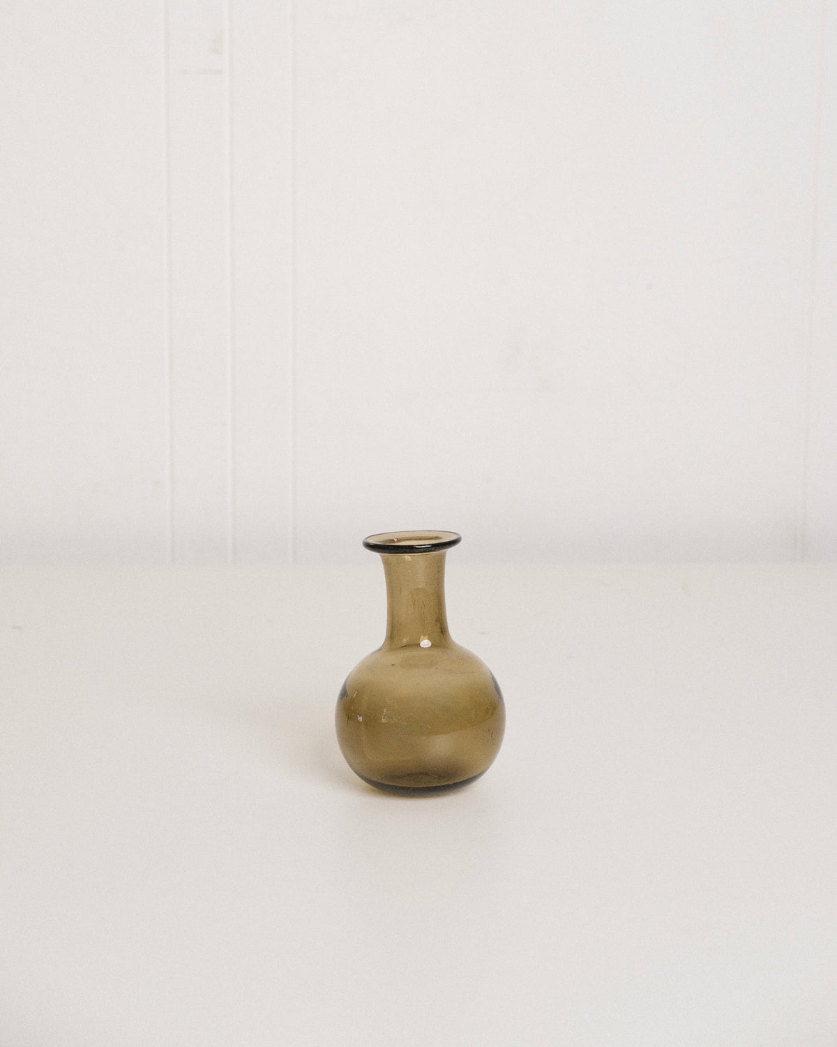 Mini Bud Vase in Smoke