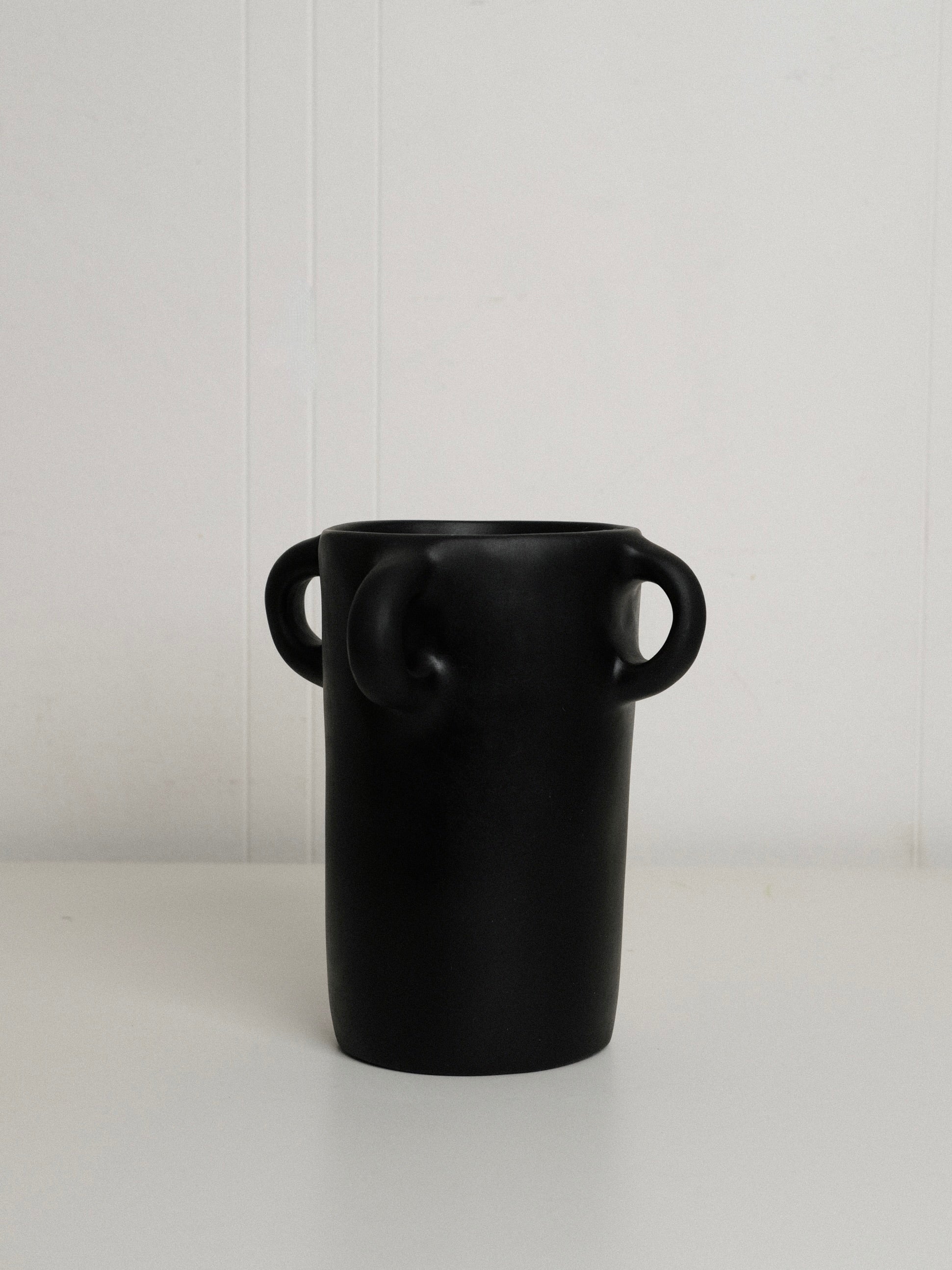 Small Loopy Vase in Black