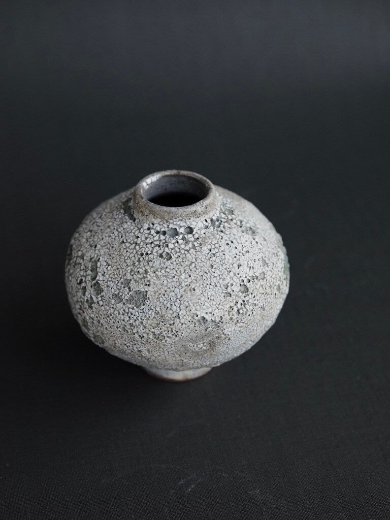 Moon Vase 02 by Aura May
