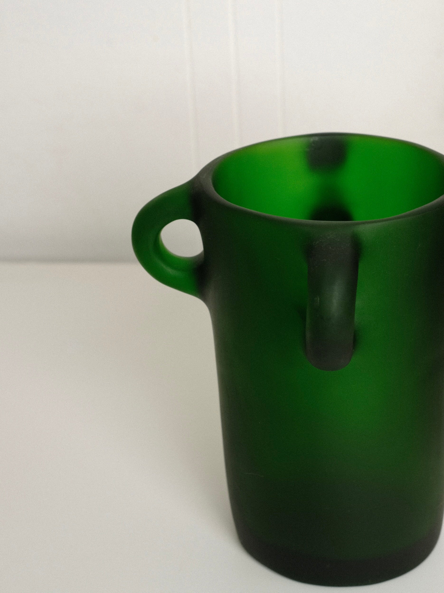 Small Loopy Vase in Emerald Green