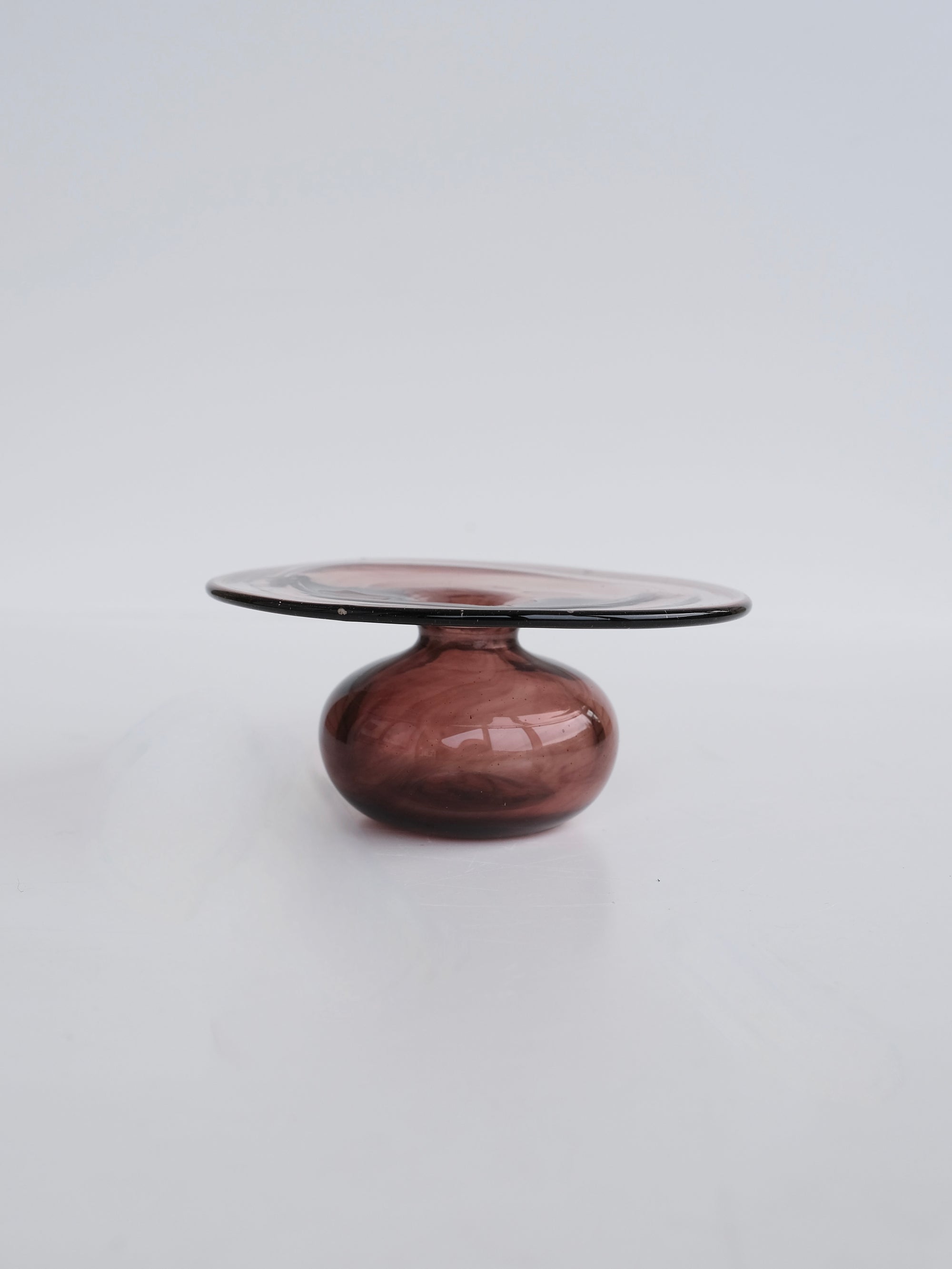 CD Vase in Raspberry by La Soufflerie